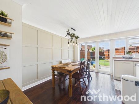 4 bedroom Semi-detached house for sale in The Street, Great Chart, TN23