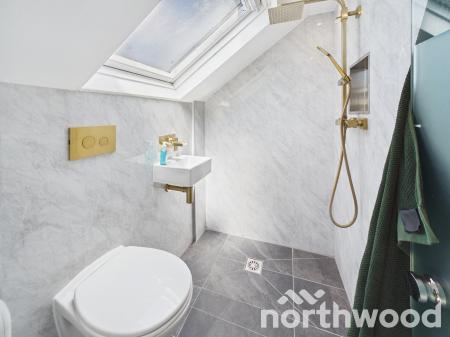 4 bedroom Semi-detached house for sale in The Street, Great Chart, TN23