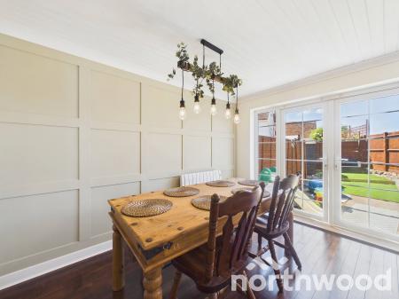 4 bedroom Semi-detached house for sale in The Street, Great Chart, TN23