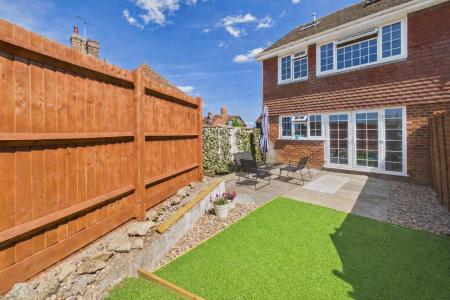 4 bedroom Semi-detached house for sale in The Street, Great Chart, TN23