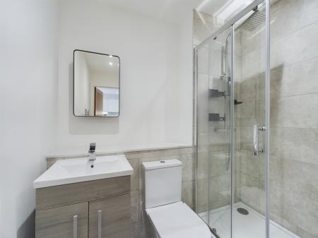 1 bedroom Flat to let in Pyramid House, Ashford, TN23