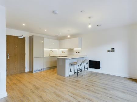 1 bedroom Flat to let in Pyramid House, Ashford, TN23