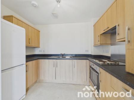 2 bedroom Apartment for sale in Drummond Grove, Willesborough, Ashford, TN24