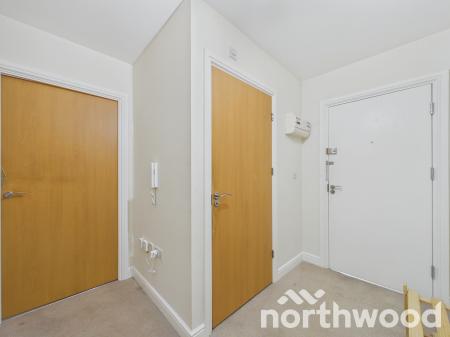 2 bedroom Apartment for sale in Drummond Grove, Willesborough, Ashford, TN24