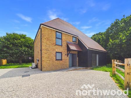4 bedroom Detached house for sale in Ashford Road, Chilmington Green, Ashford, TN23