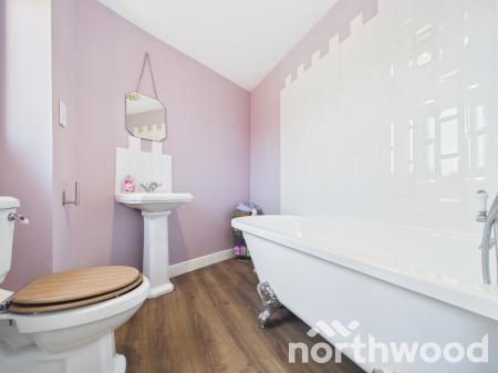 2 bedroom Semi-detached house for sale in Deyley Way, Singleton, Ashford, TN23