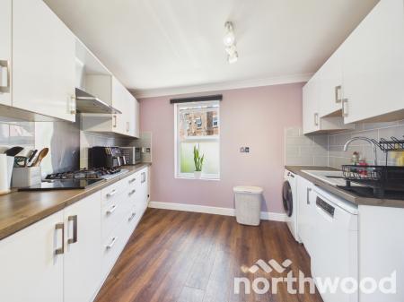 2 bedroom Semi-detached house for sale in Deyley Way, Singleton, Ashford, TN23