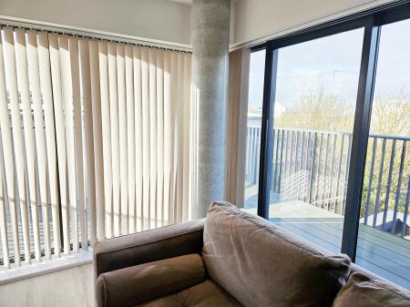 2 bedroom Flat to let in Cantia Place, Ashford, TN23