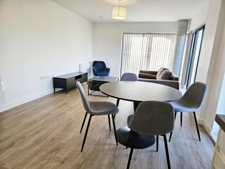 2 bedroom Flat to let in Cantia Place, Ashford, TN23
