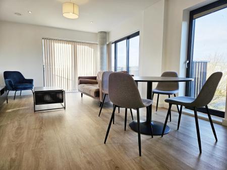 2 bedroom Flat to let in Cantia Place, Ashford, TN23