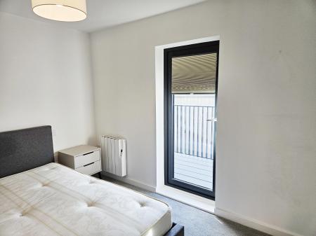 2 bedroom Flat to let in Cantia Place, Ashford, TN23