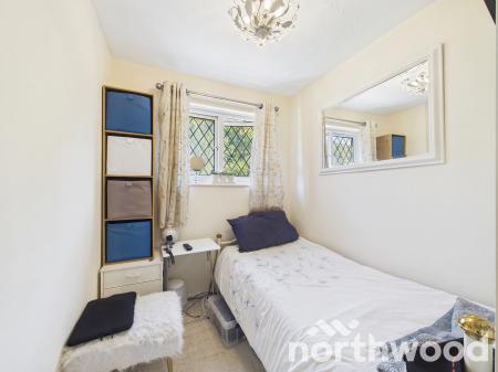 3 bedroom Link detached house for sale in The Paddock, Singleton, Ashford, TN23