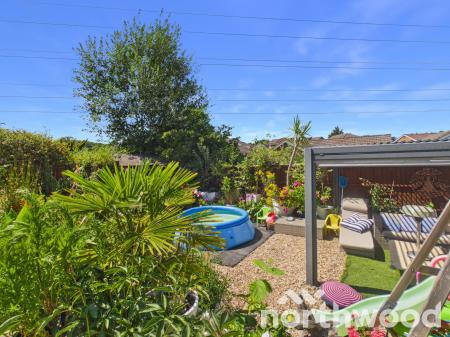 3 bedroom Link detached house for sale in The Paddock, Singleton, Ashford, TN23