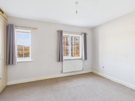 3 bedroom Terraced House to let in Garton Way, Singleton, Ashford, TN23