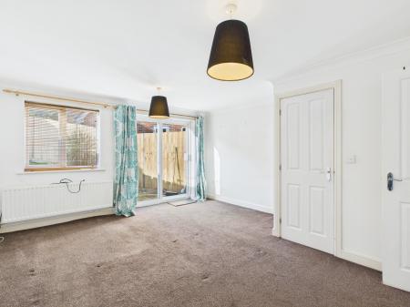 3 bedroom Terraced House to let in Garton Way, Singleton, Ashford, TN23