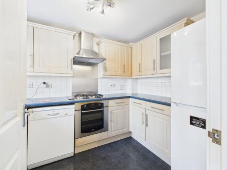 3 bedroom Terraced House to let in Garton Way, Singleton, Ashford, TN23