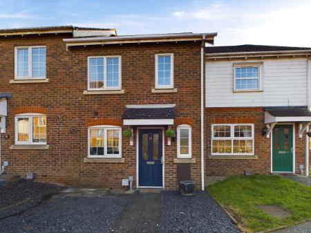 3 bedroom Terraced House to let in Garton Way, Singleton, Ashford, TN23