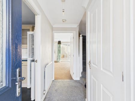 3 bedroom Terraced House to let in Garton Way, Singleton, Ashford, TN23