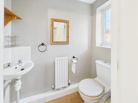 3 bedroom Terraced House to let in Garton Way, Singleton, Ashford, TN23