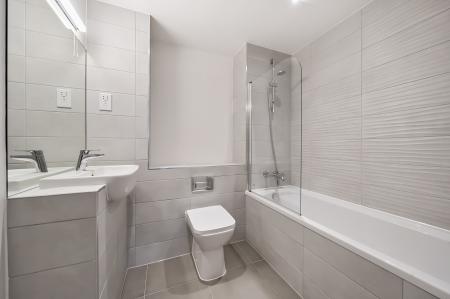 2 bedroom Penthouse to let in Hampton Place, Ashford, TN23