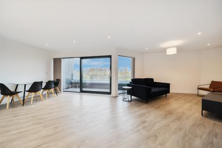 2 bedroom Penthouse to let in Hampton Place, Ashford, TN23
