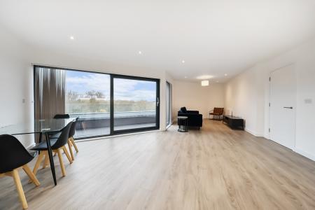 2 bedroom Penthouse to let in Hampton Place, Ashford, TN23