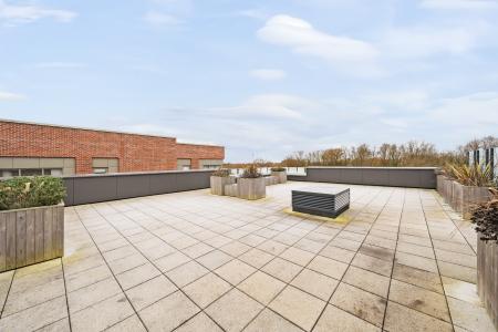 2 bedroom Penthouse to let in Hampton Place, Ashford, TN23