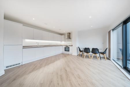 2 bedroom Penthouse to let in Hampton Place, Ashford, TN23