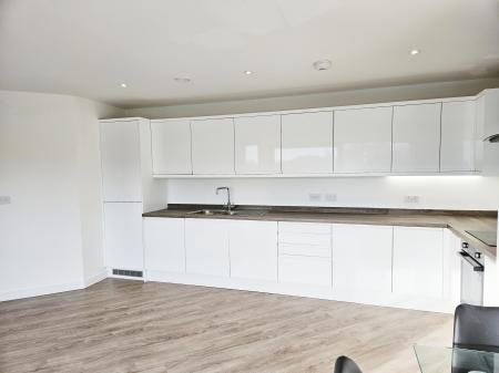 2 bedroom Penthouse to let in Hampton Place, Ashford, TN23