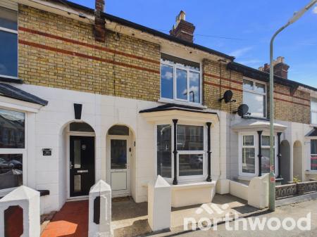 3 bedroom Terraced House for sale in Sussex Avenue, Town Centre, Ashford, TN24