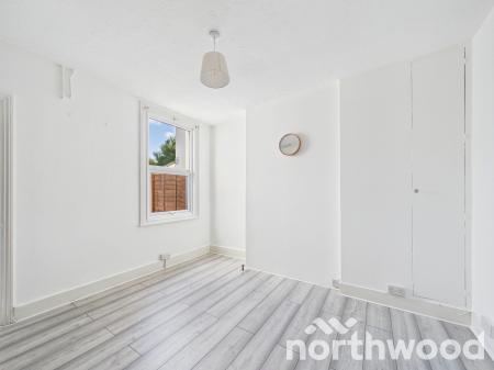 3 bedroom Terraced House for sale in Sussex Avenue, Town Centre, Ashford, TN24