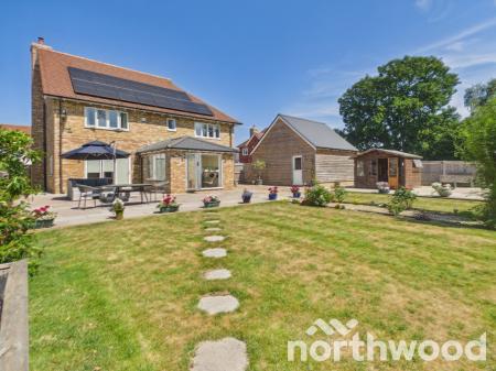 4 bedroom Detached house for sale in Carris House, Laurel Court, Chilmington Green, TN23