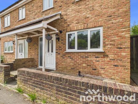 Chichester Close, Ashford, Ashford, TN23