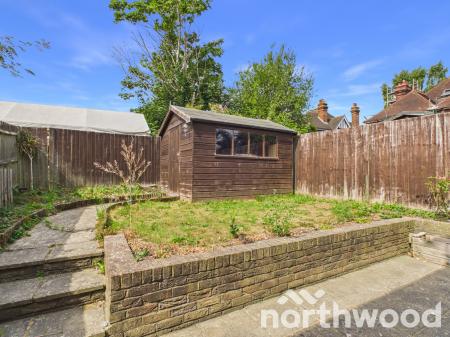 3 bedroom Semi-detached house to let in Chichester Close, Ashford, Ashford, TN23
