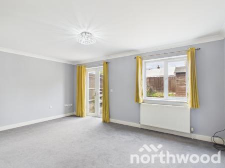 3 bedroom Semi-detached house to let in Chichester Close, Ashford, Ashford, TN23