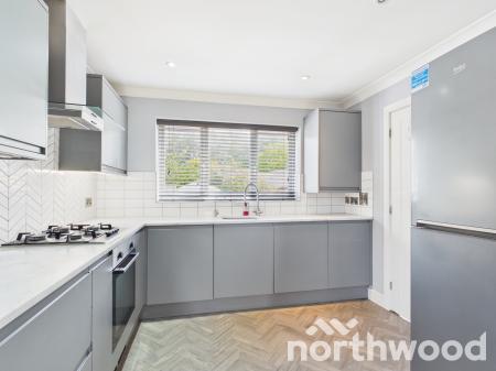 3 bedroom Semi-detached house to let in Chichester Close, Ashford, Ashford, TN23