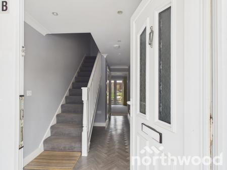 3 bedroom Semi-detached house to let in Chichester Close, Ashford, Ashford, TN23