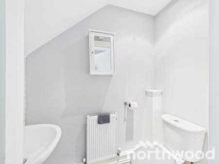 3 bedroom Semi-detached house to let in Chichester Close, Ashford, Ashford, TN23