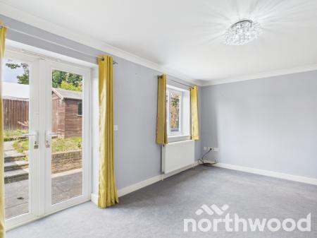 3 bedroom Semi-detached house to let in Chichester Close, Ashford, Ashford, TN23