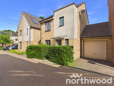 3 bedroom Link detached house to let in St Catherine's Road, Maidstone, ME15