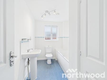 3 bedroom Town house to let in Swaffer Way, Singleton, Ashford, TN23