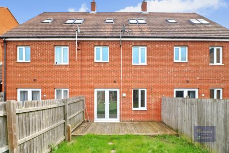 3 bedroom Town house to let in Swaffer Way, Singleton, Ashford, TN23