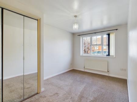 4 bedroom Detached house to let in James Allchin Gardens, Kennington, Ashford, TN24