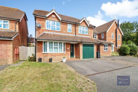 4 bedroom Detached house to let in James Allchin Gardens, Kennington, Ashford, TN24
