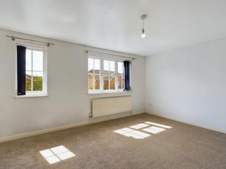 4 bedroom Detached house to let in James Allchin Gardens, Kennington, Ashford, TN24