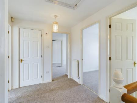 4 bedroom Detached house to let in James Allchin Gardens, Kennington, Ashford, TN24