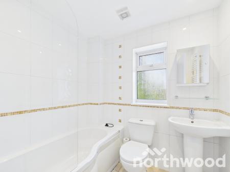 1 bedroom Semi-detached house to let in Essella Park, Ashford, Ashford, TN24