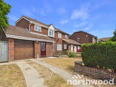 1 bedroom Semi-detached house to let in Essella Park, Ashford, Ashford, TN24
