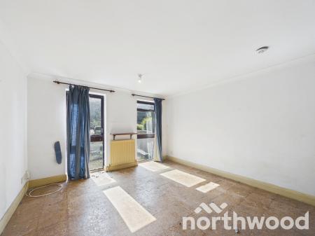 2 bedroom Semi-detached house for sale in Dragonfly Close, Singleton, Ashford, TN23