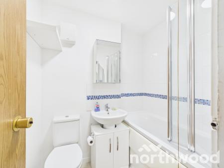 1 bedroom Flat to let in Lakemead, Singleton, Ashford, TN23
